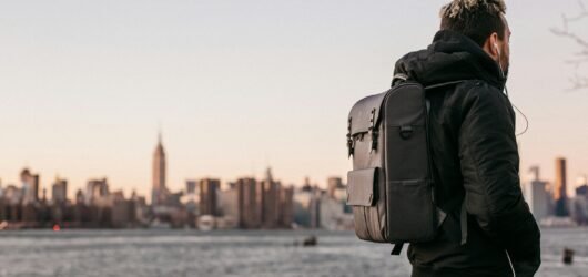 Acessórios indispensáveis para viajantes minimalistas